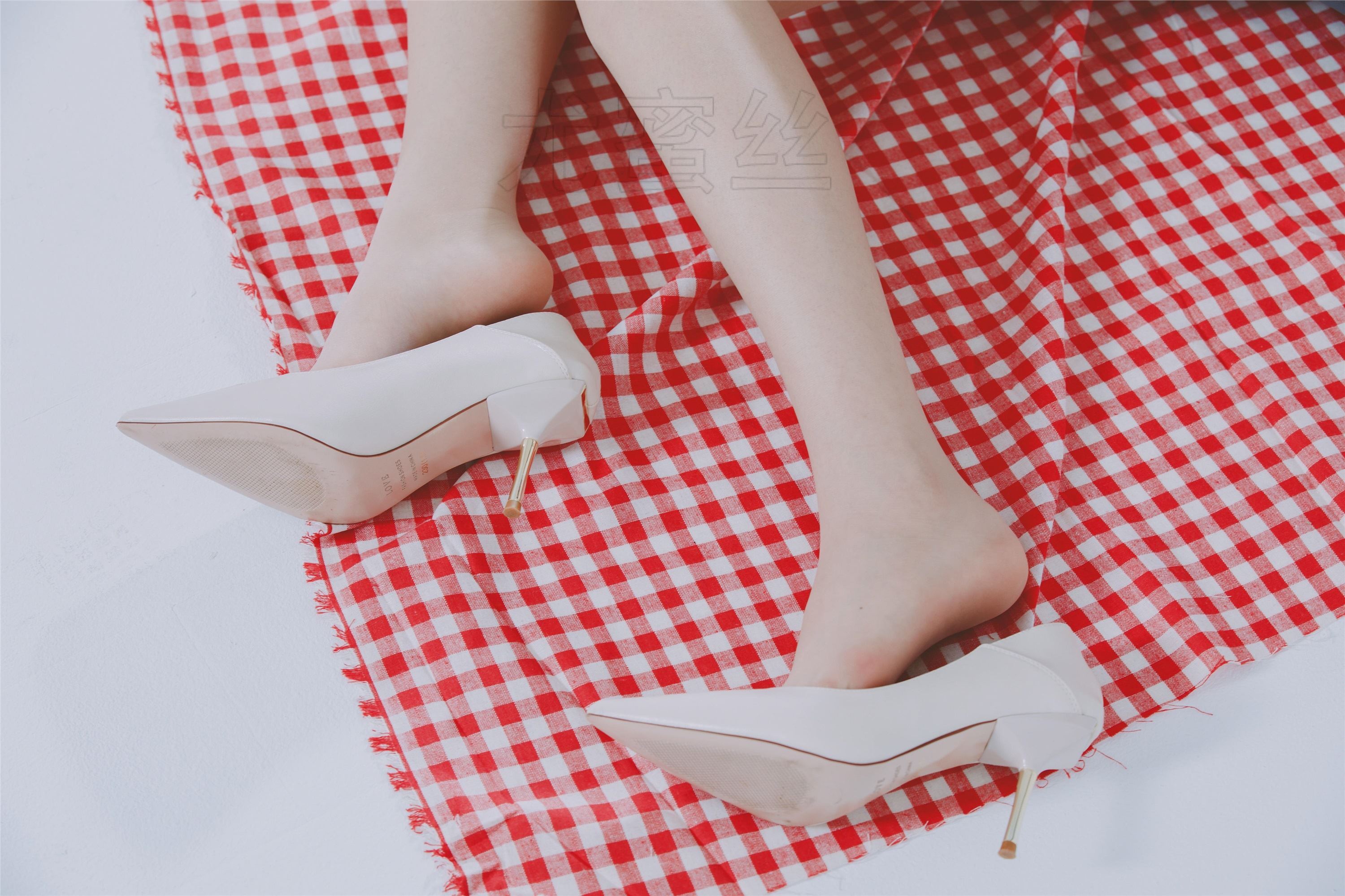 尤蜜丝 穿搭写真 NO.009